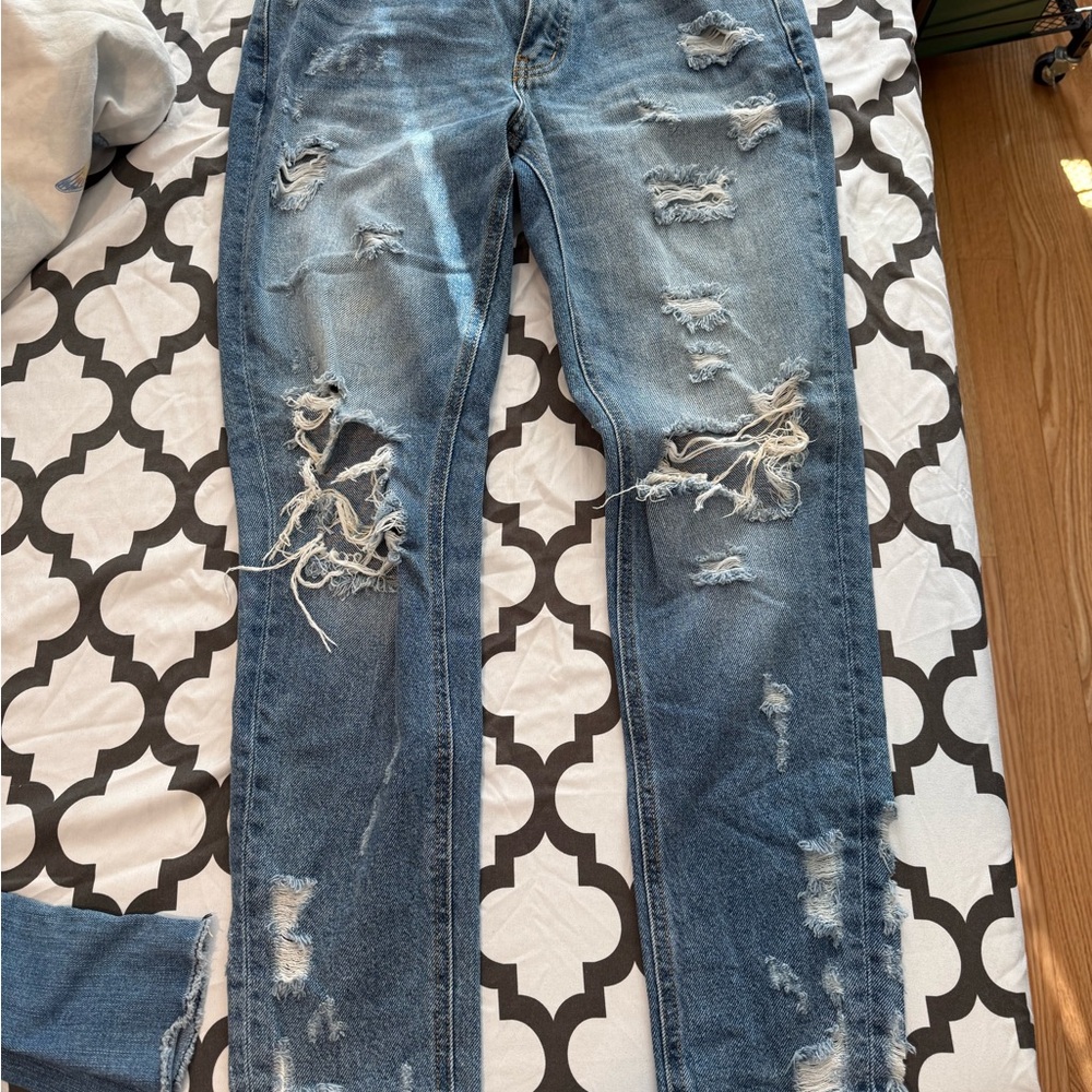 KanCan Light Wash Skinny Distressed Jeans